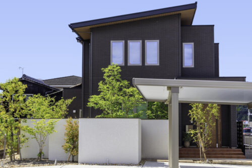 「【2024年最新】新築住宅の固定資産税の額は？いつから？減税の申請方法を解説」のアイキャッチ画像